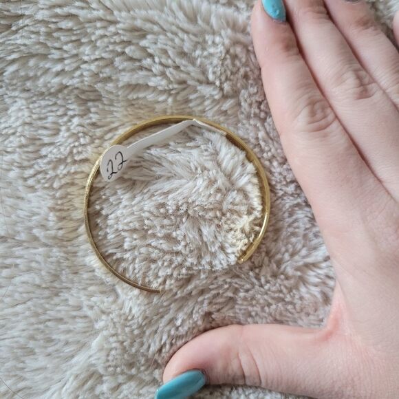 Chicago Flag Coordinates Gold Bangle - Picture 3 of 5